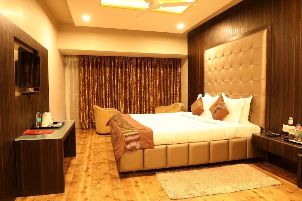 Deluxe Double Room, Accessible, Non Smoking photo 1