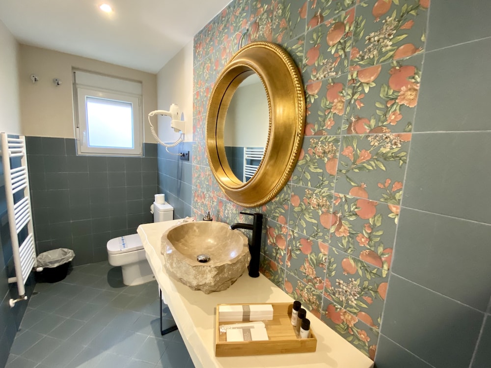 Family Suite, Hot Tub photo 3