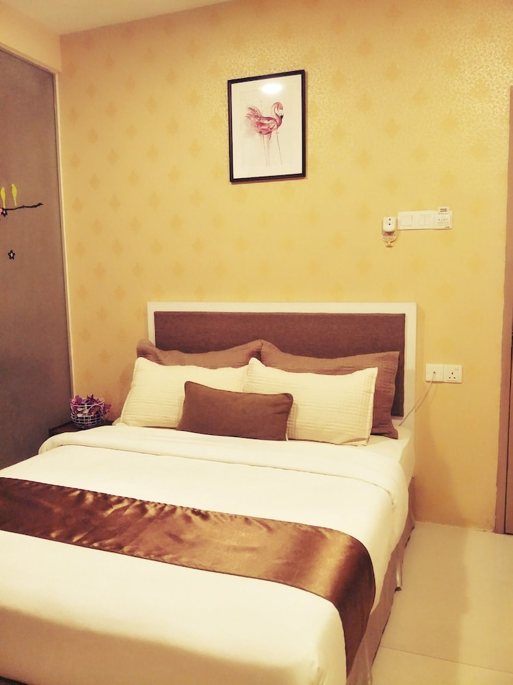 Deluxe Double Room with Window