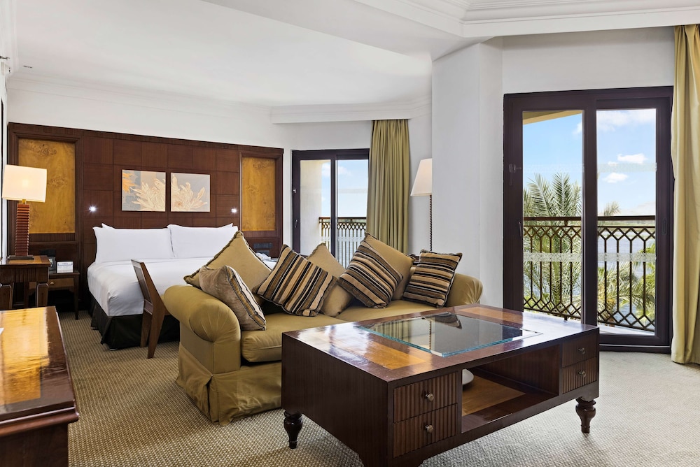 Room, 1 King Bed (Nile View)