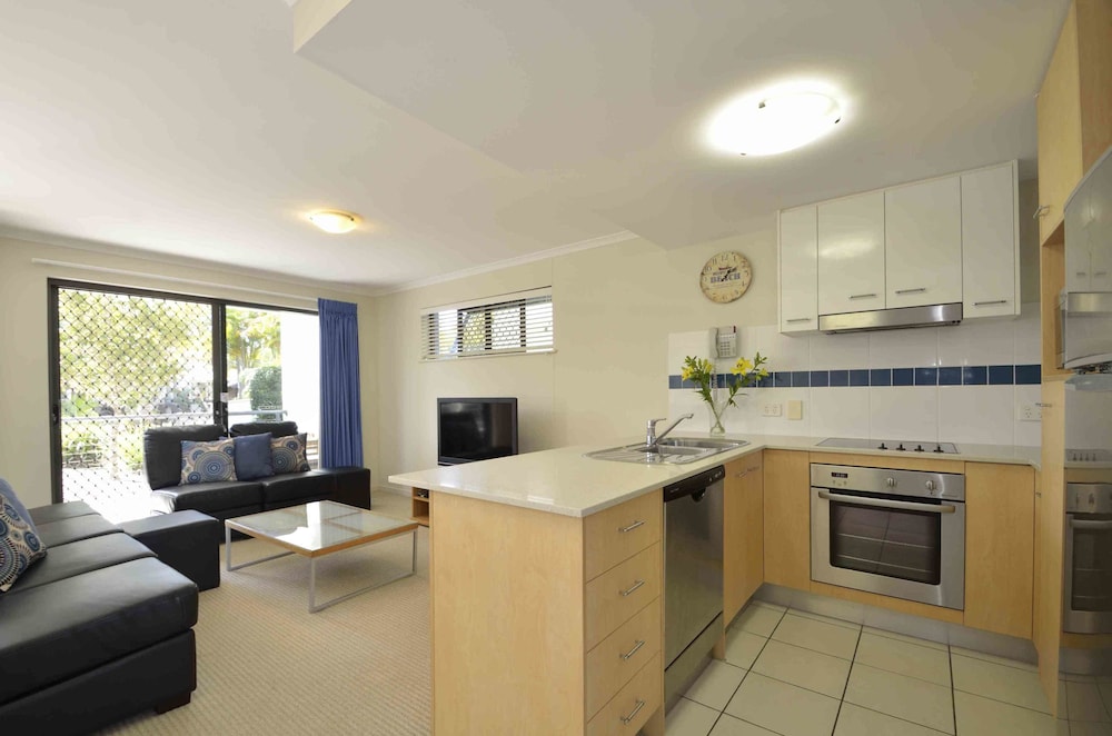 Two Bedroom Townhouse - Photo 8