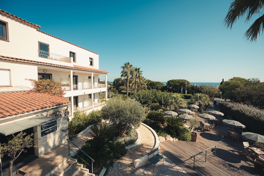 Luxury Double Room, Balcony, Garden View