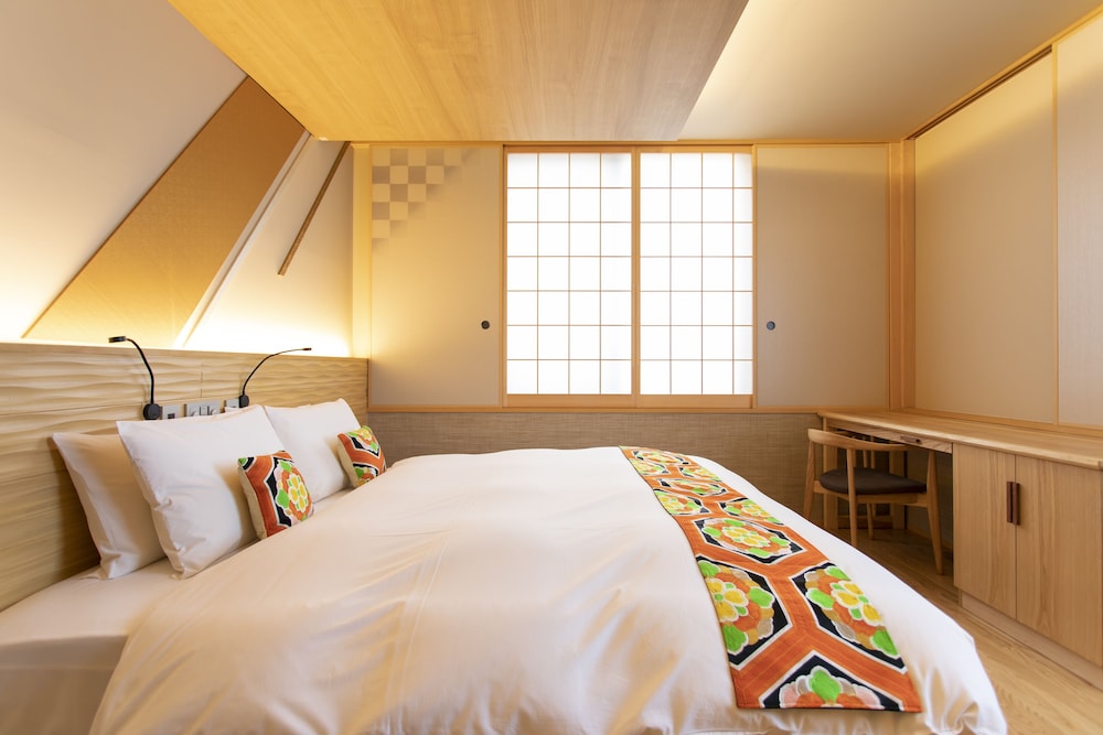 Double Room, Non Smoking, Private Bathroom - Photo 2