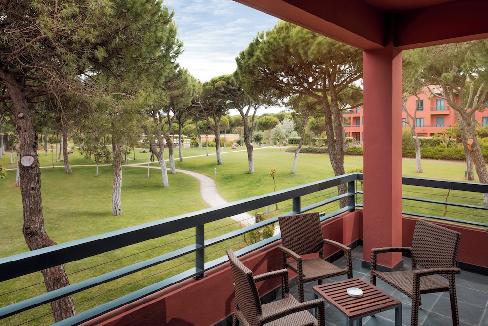 Superior Suite, 2 Bedrooms, Garden View (Balcony) - Photo 10