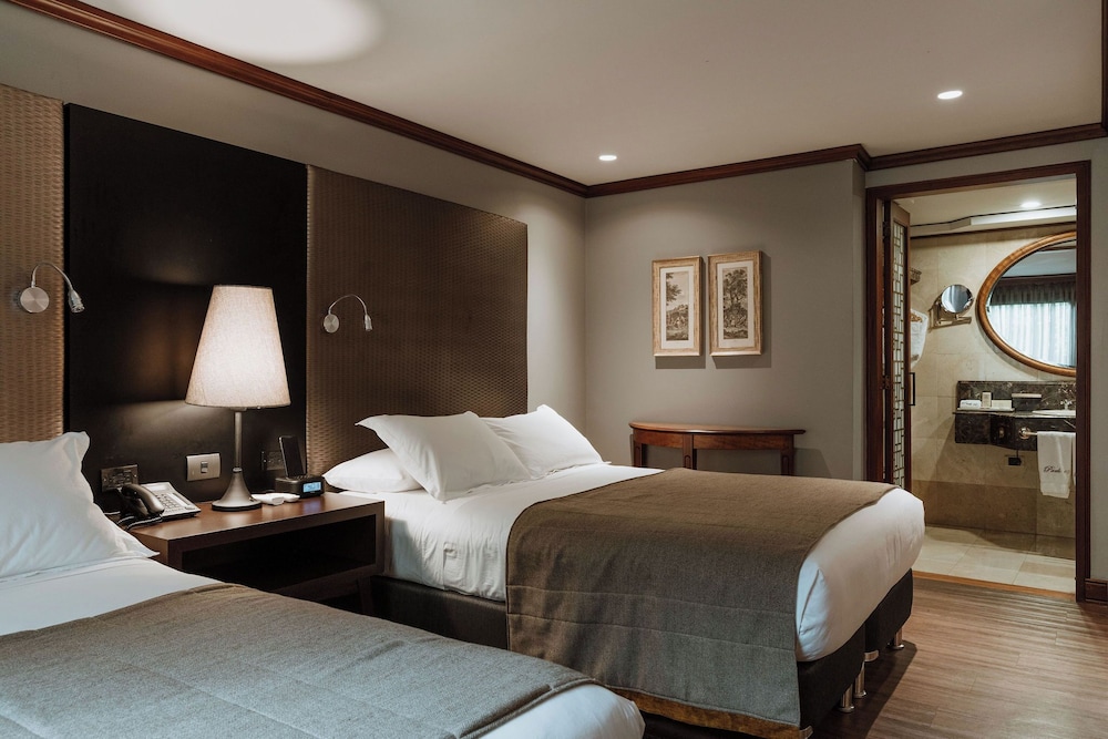 Luxury Premium Twin - Photo 7