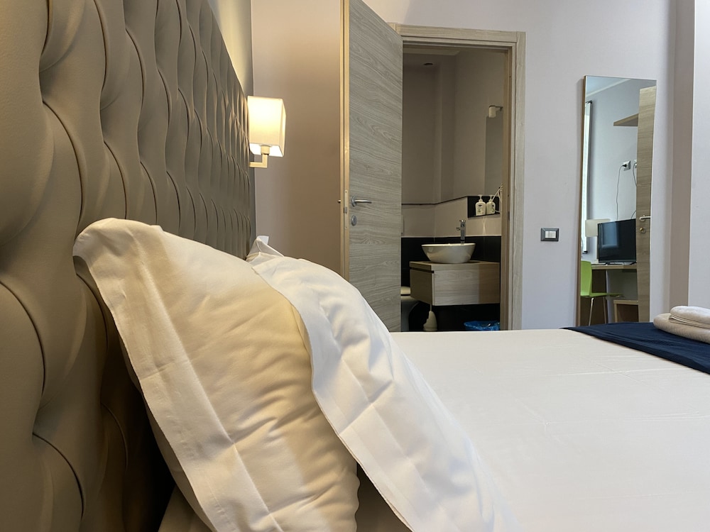 Double Room, Private Bathroom photo 3