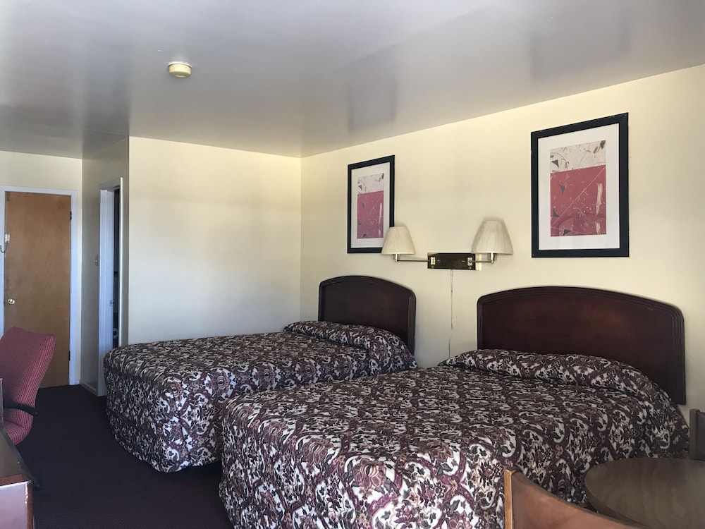 Standard Double Room, 2 Double Beds, Non Smoking photo 1