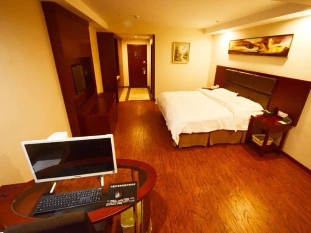 Standard Double Room photo 2