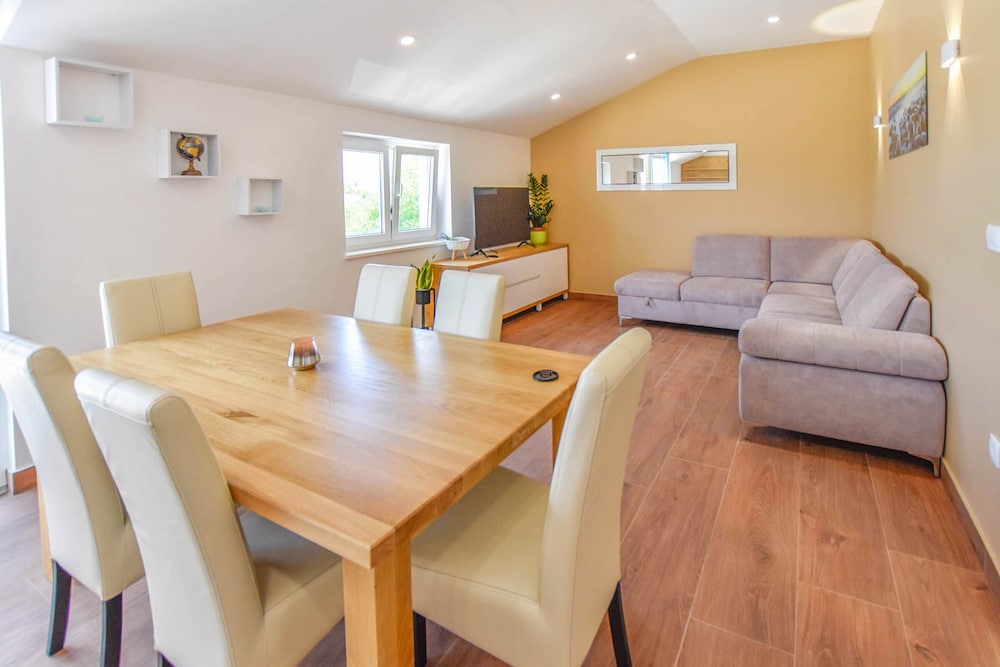 Apartment (A1) photo 1
