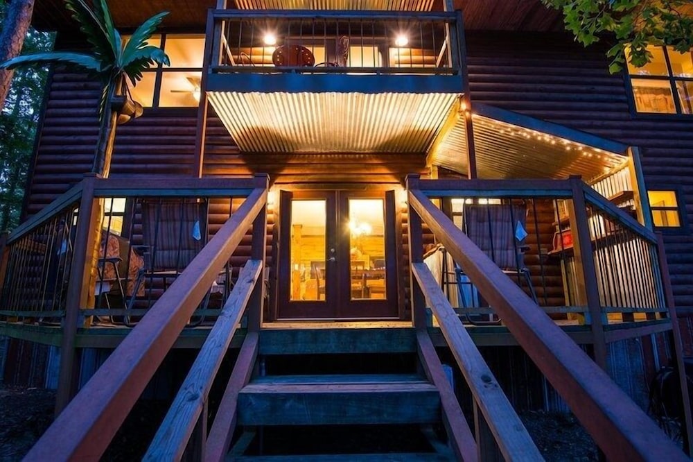 Cabin, 3 Bedrooms photo 2