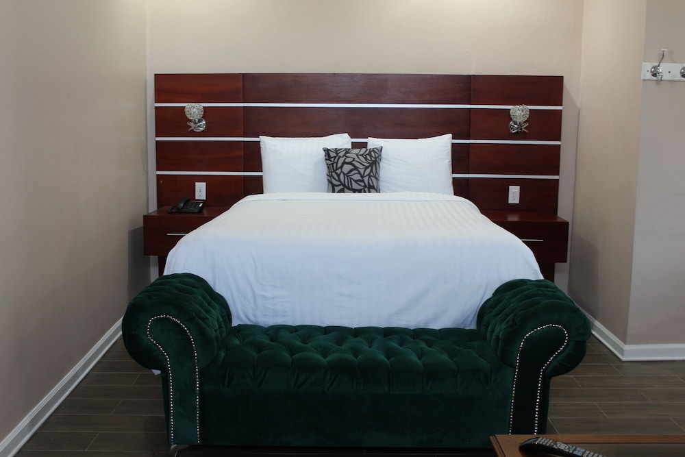 Basic Double Room, Accessible photo 3