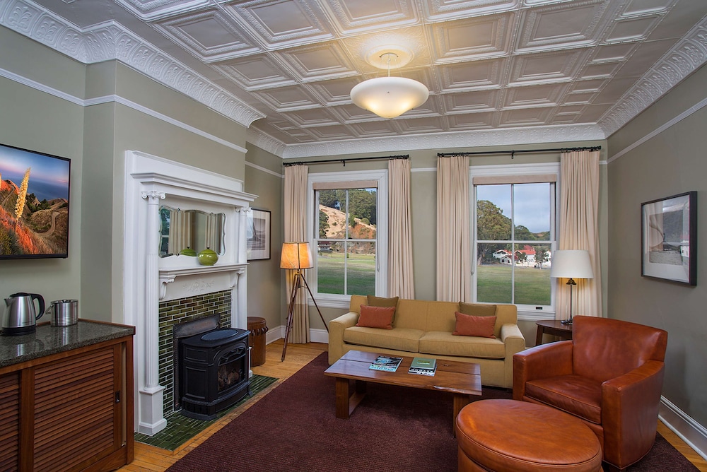 Suite, 2 Bedrooms (Historic ADA) - Photo 6