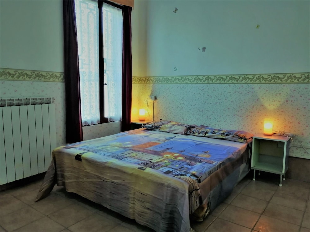 Room, 2 Bedrooms (external bathroom) photo 1