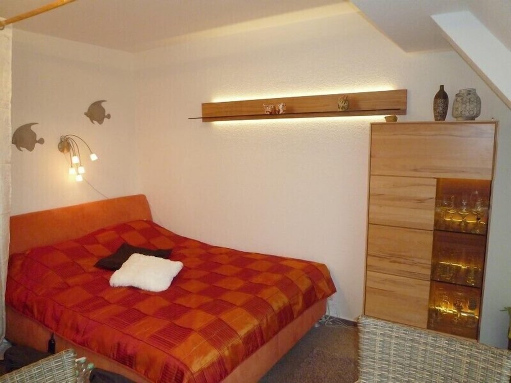 Apartment photo 2