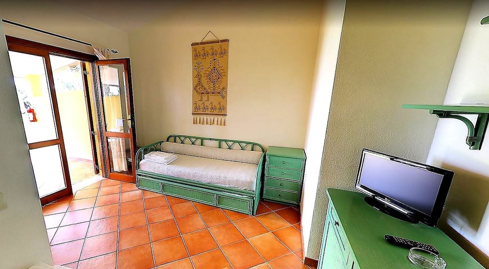 Luxury Bungalow photo 2