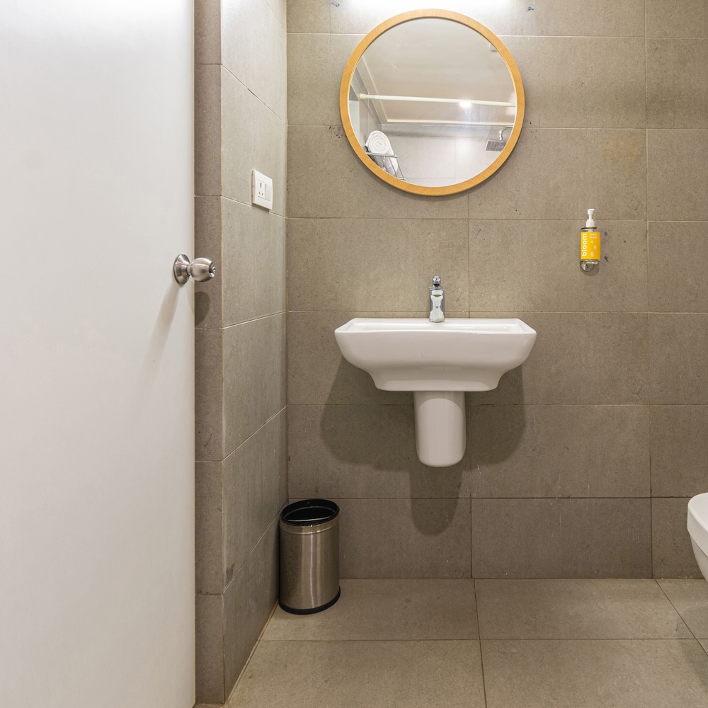 Standard Double Room - Photo 6
