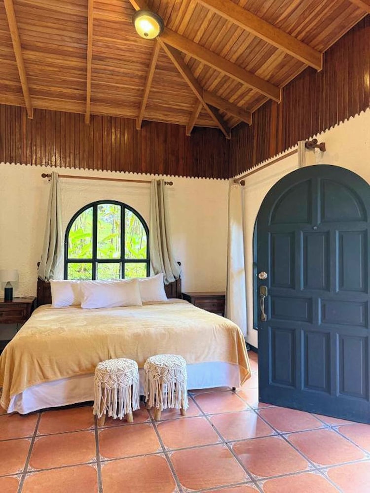 Suite with Mountain View