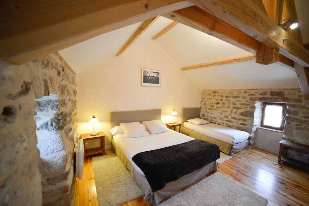 Traditional Room, Multiple Beds, Non Smoking, Garden View (Duplex Cardabelle) - Non- Pet Friendly - Photo 1