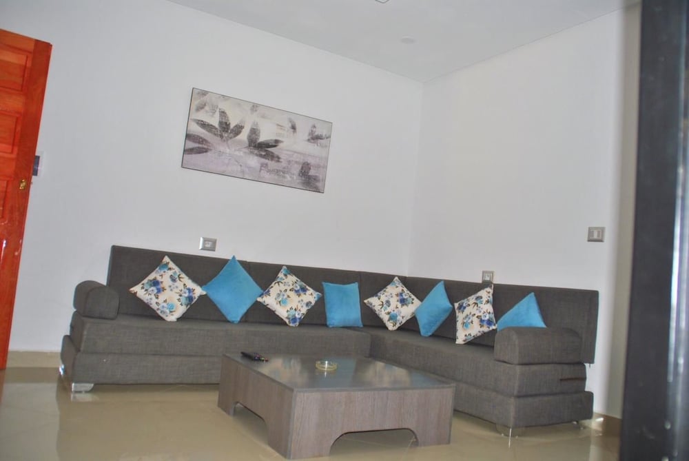 Apartment photo 3