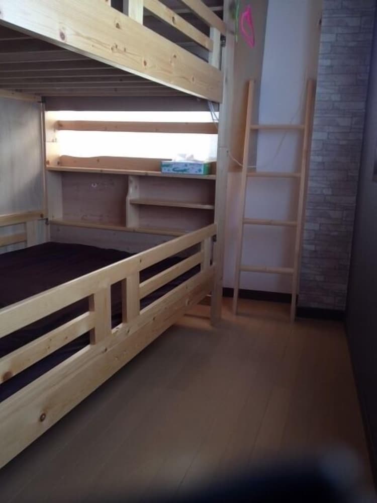 Shared Dormitory, Men only photo 1