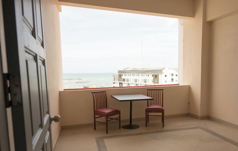 Suite, Sea View - Photo 3