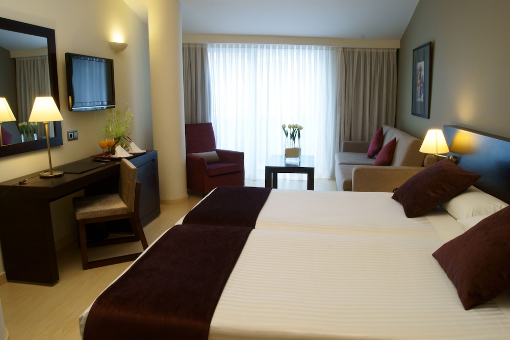 Double or Twin Room, Courtyard View photo 2