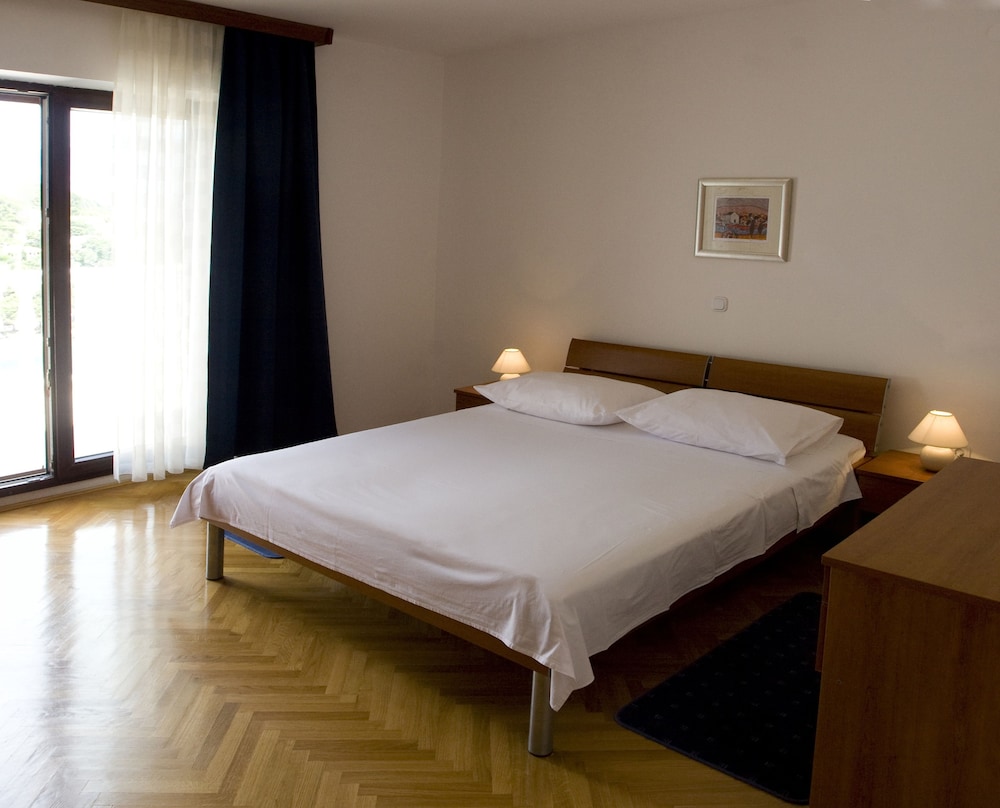 Apartment, 3 Bedrooms, Balcony, Sea View photo 1