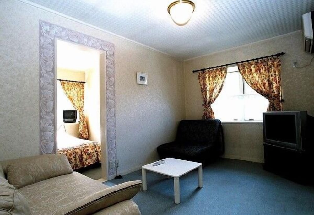 Standard Twin Room, Non Smoking (Main Building) photo 3