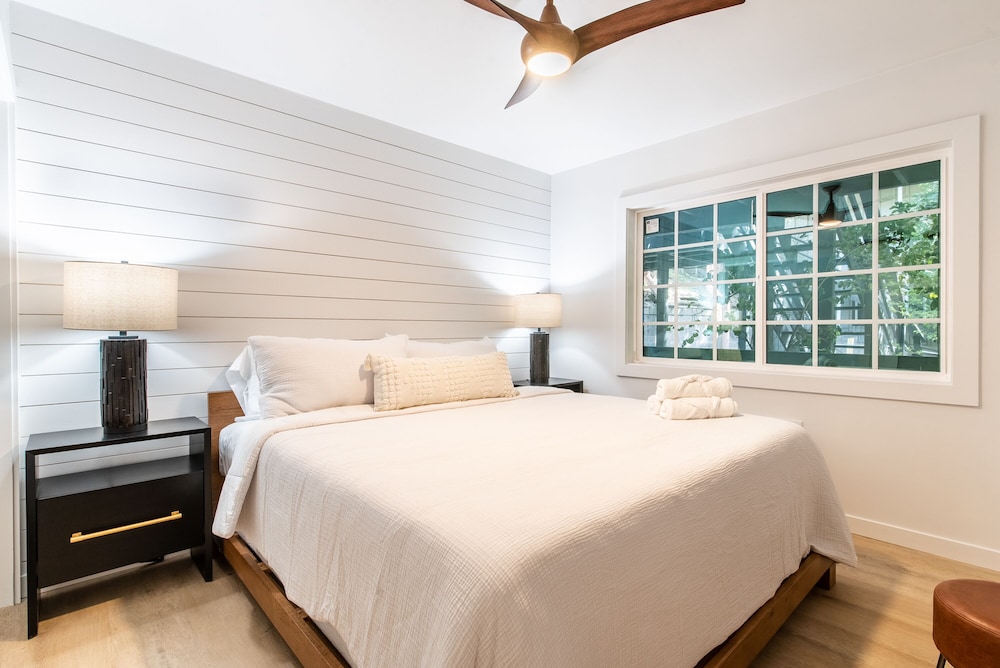 Studio Suite, 1 King Bed with Sofa bed photo 1