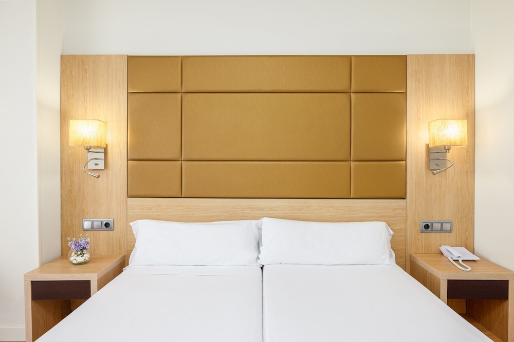 Double Room - Photo 3