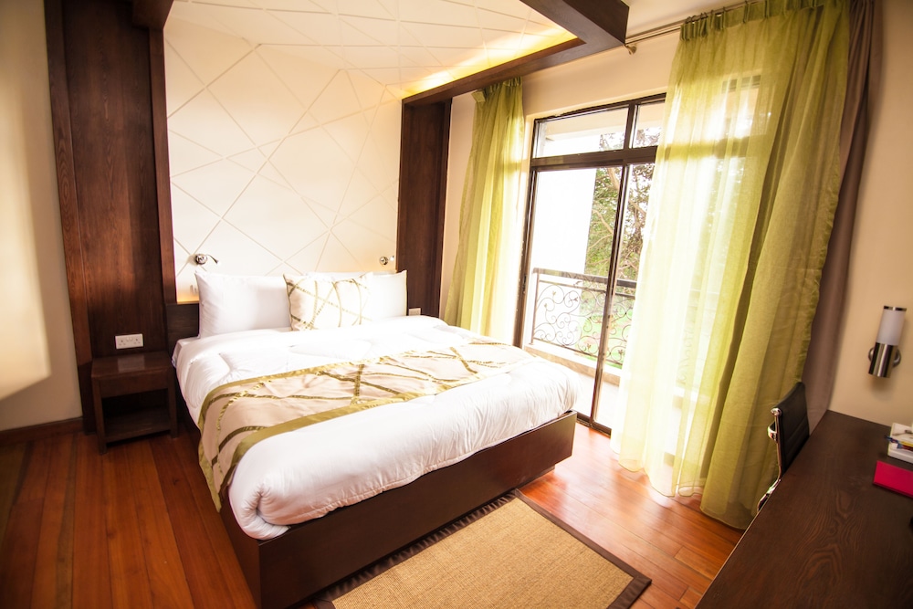 Deluxe Suite, Golf View photo 3