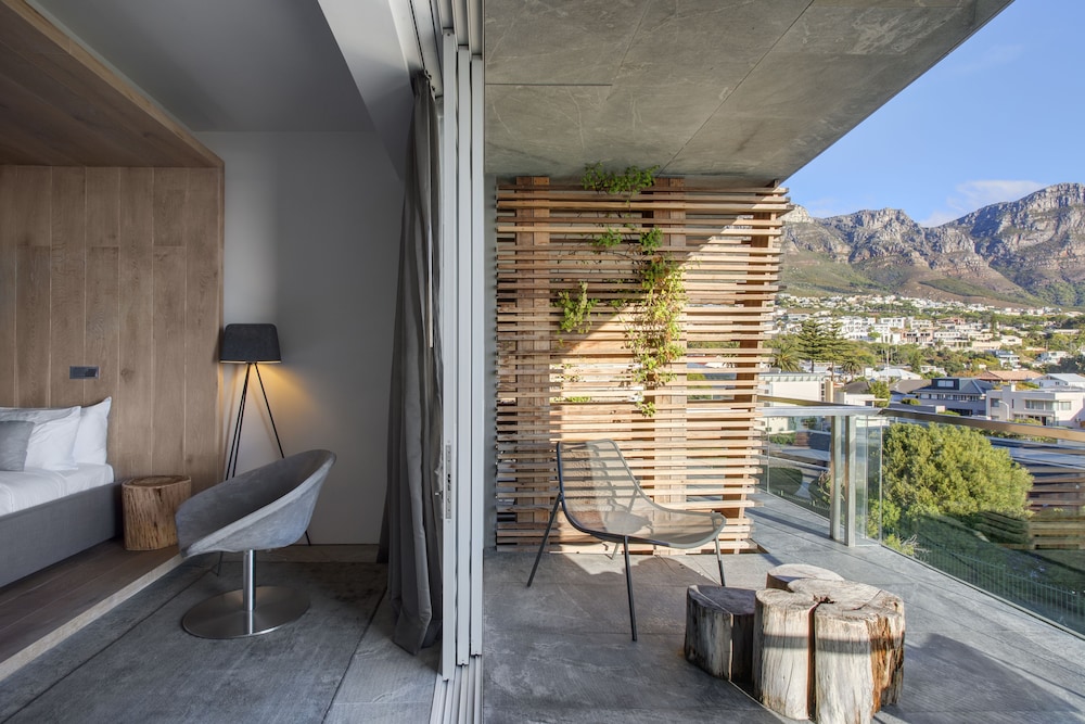 Luxury Room, Balcony, Partial Sea View - Photo 5