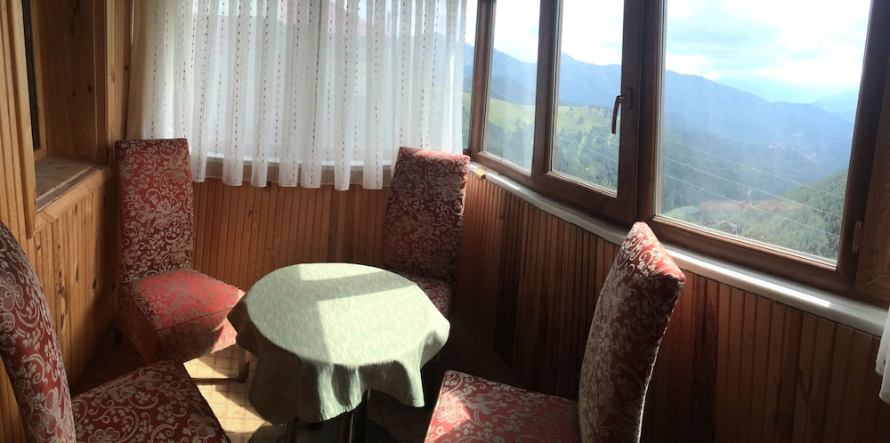 Deluxe Bungalow photo 1