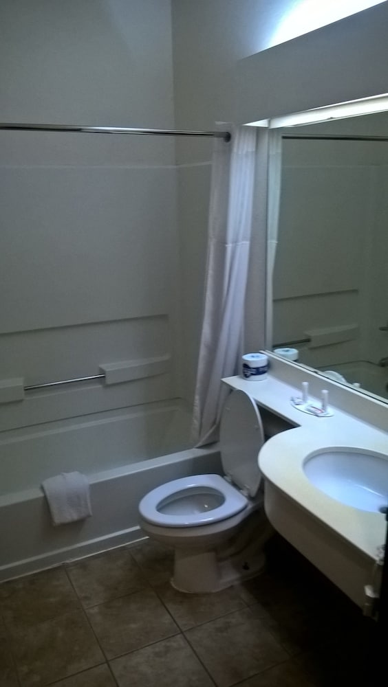 Studio Suite, 1 Queen Bed, Non Smoking - Photo 7