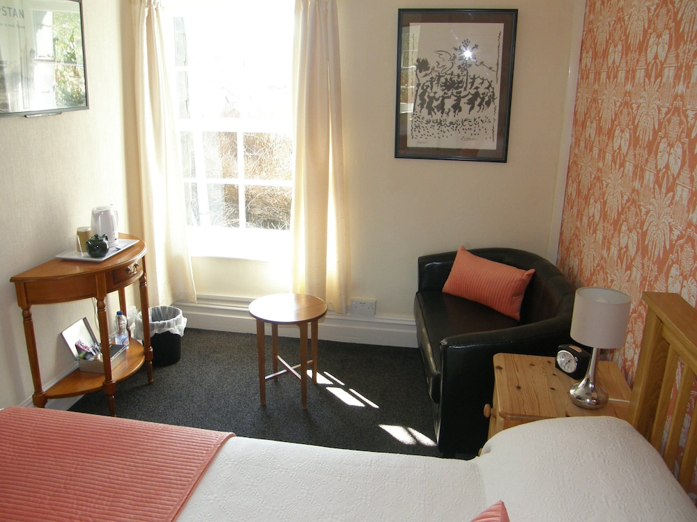 Standard Double Room, Ensuite, Garden View (Gruffudd (Room 4)) photo 2
