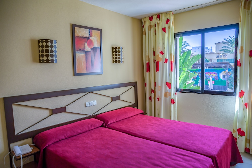 Standard Room (2+2)