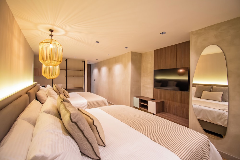 Deluxe Quadruple Room photo 2
