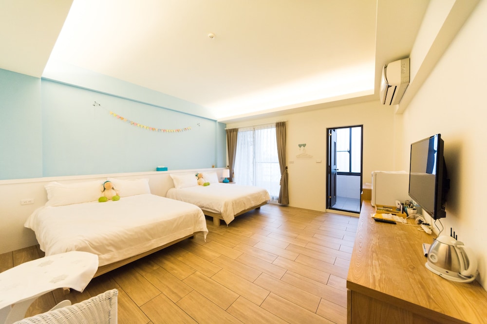 Family Quadruple Room photo 2