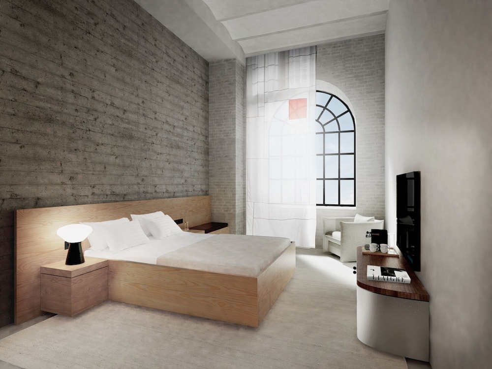 The Heritage Suite