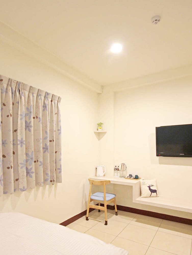 Double Room - Photo 16