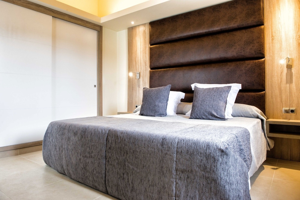 Superior Suite, Terrace, Garden View