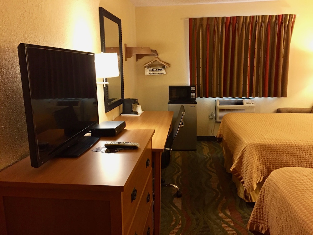 Room, 1 Queen Bed, Non Smoking photo 3