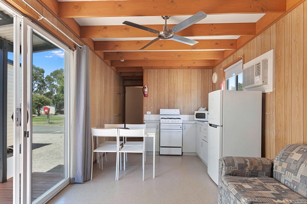 Rivergum Cabin photo 3