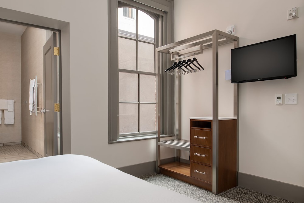 Harlow Hotel, Fotografia 3