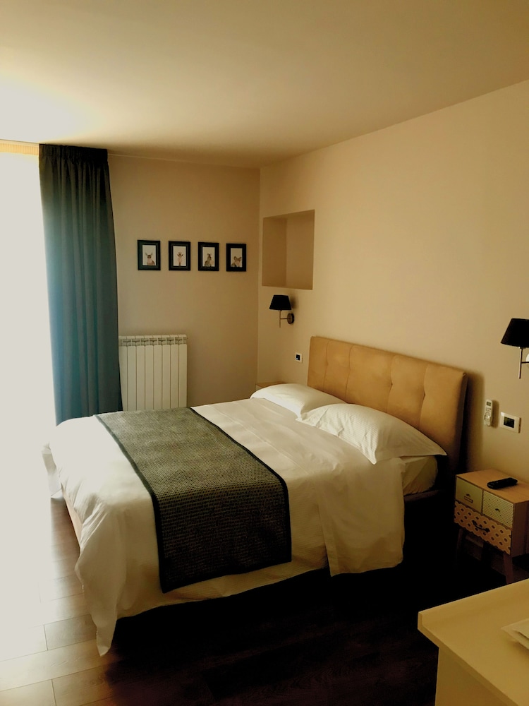 Business Triple Room photo 2