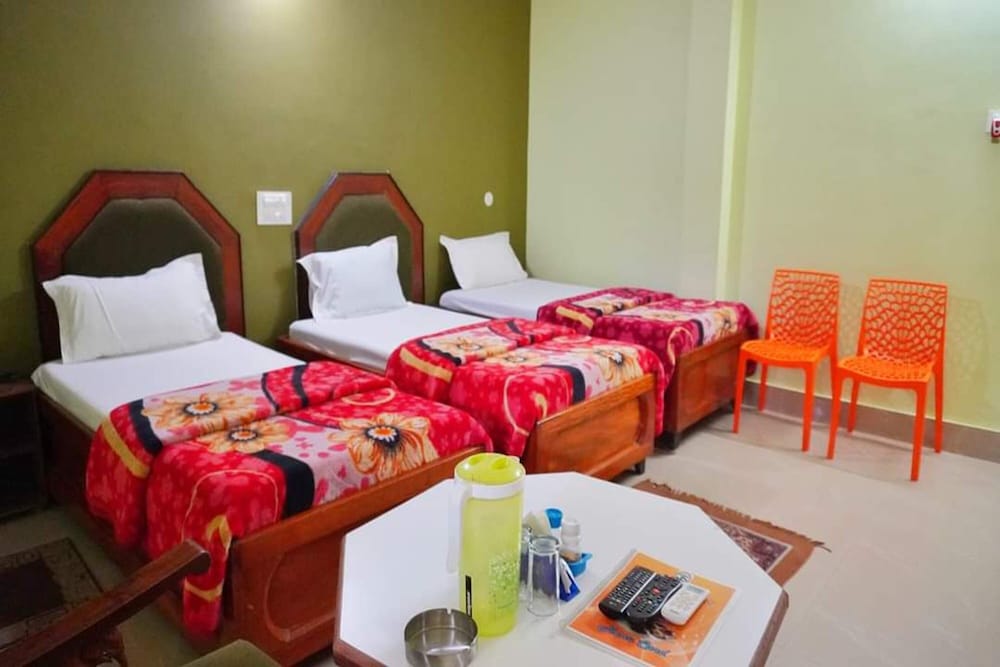 Deluxe Triple Room photo 2