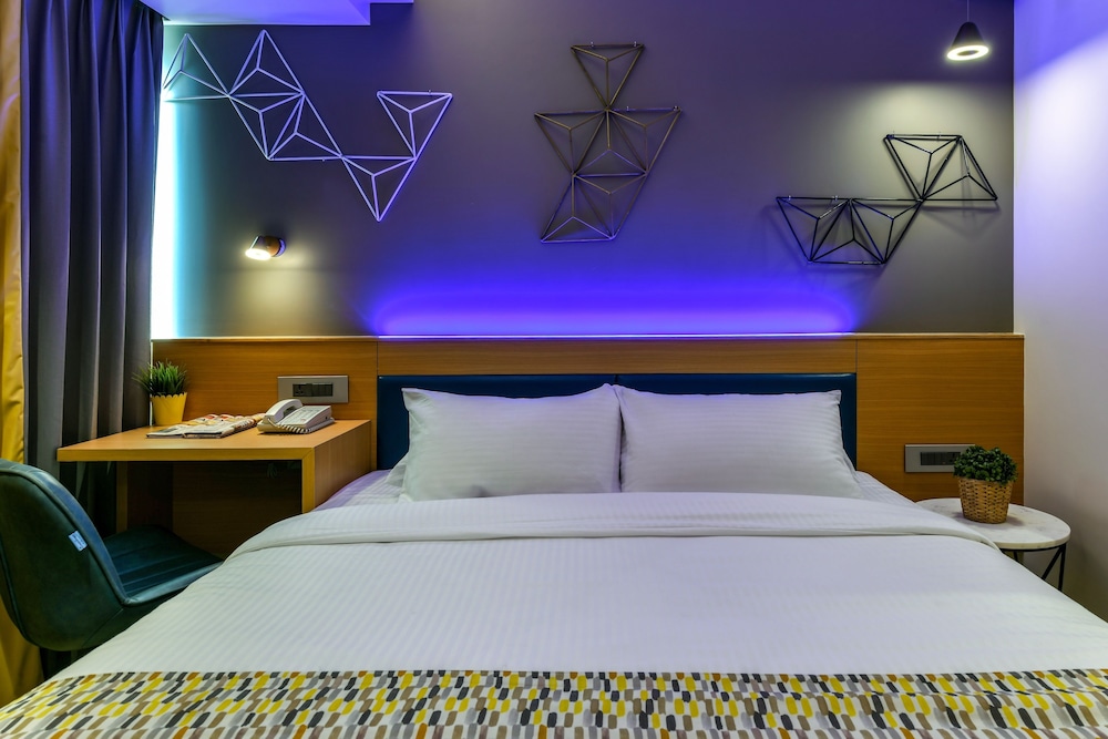 Cozy Double Room - Photo 12