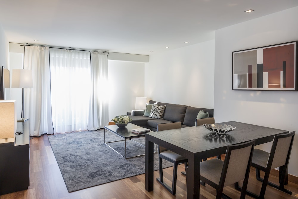 Standard Apartment, Annex Building (Paseo de Gracia)