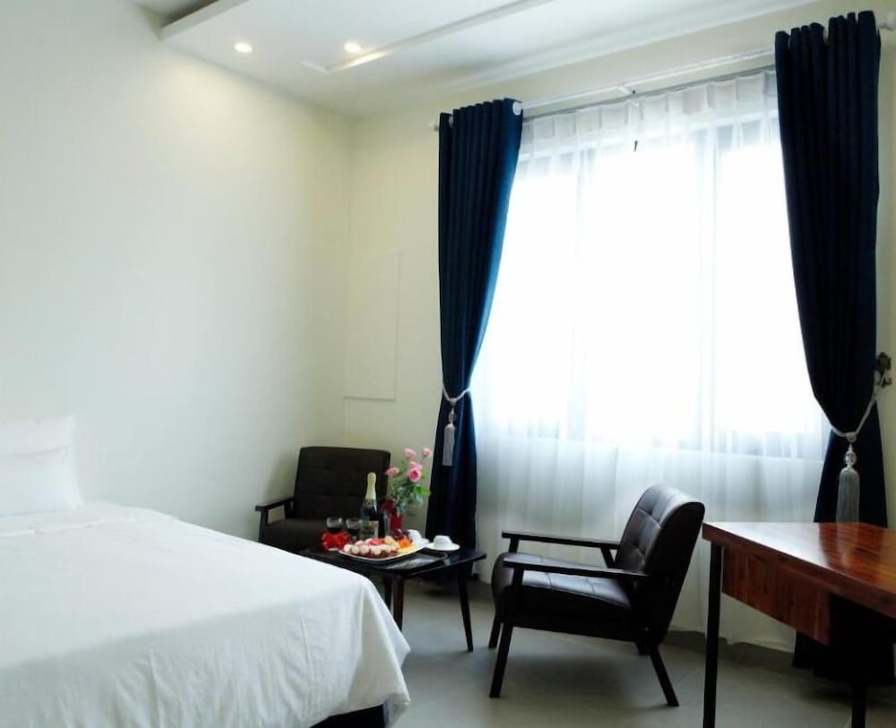Standard Double Room, City View