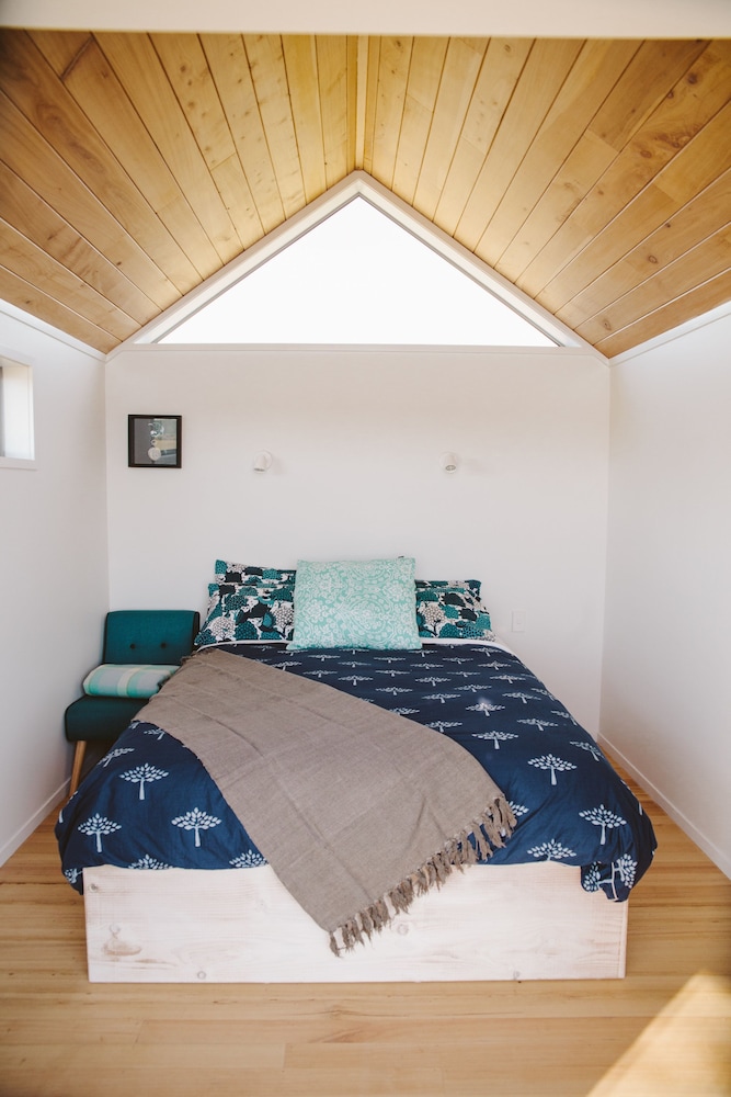 Rabbit Island Huts (Shared Bathroom) photo 3